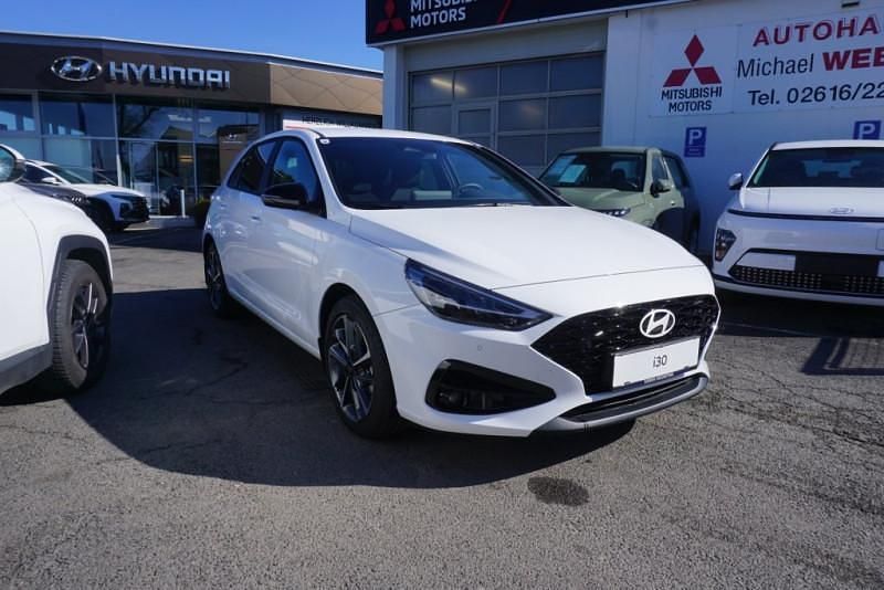 Gebraucht Hyundai i30 GO! 99 PS (72 kW) 2025 Weiß Limousine