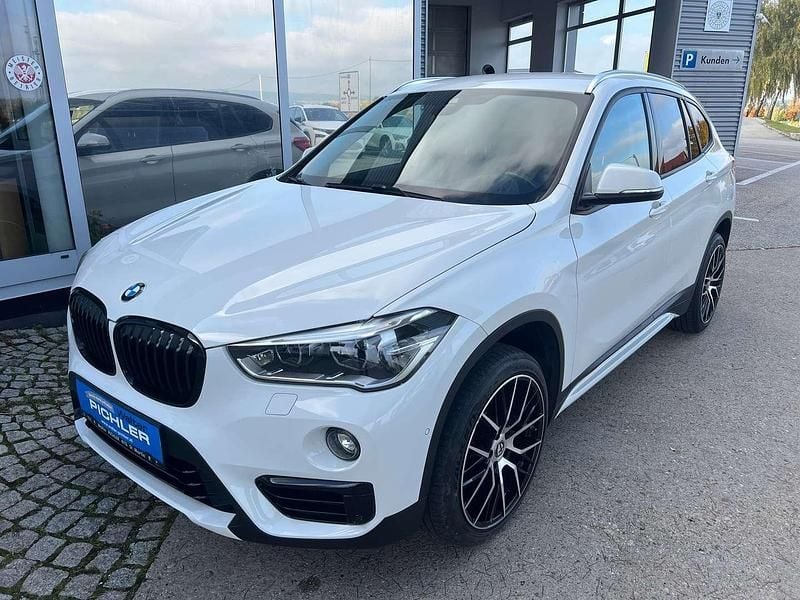 Weiss normal Gebraucht 2018 BMW X1 Sport Line SUV | € 22.890 (Fairer Preis) - Bild 1/4