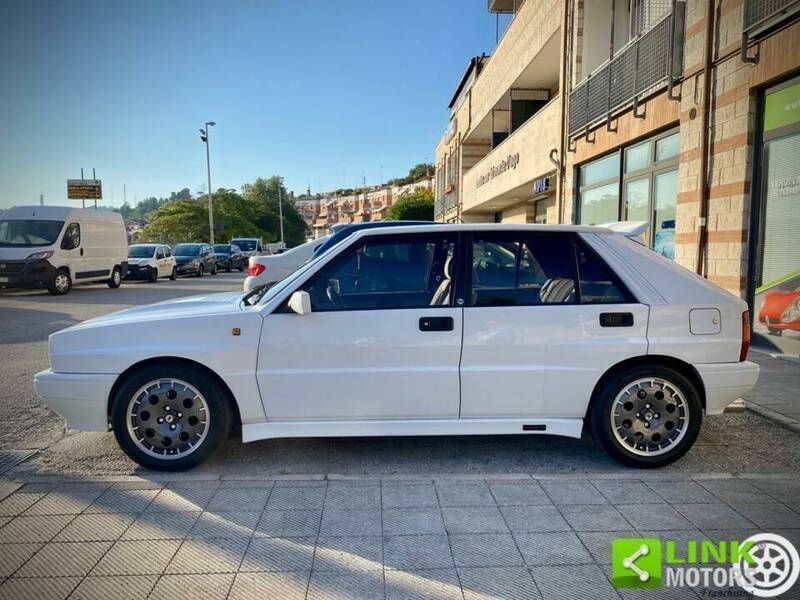Gebraucht Lancia Delta 200 PS (147 kW) 1990 Weiß Kleinwagen