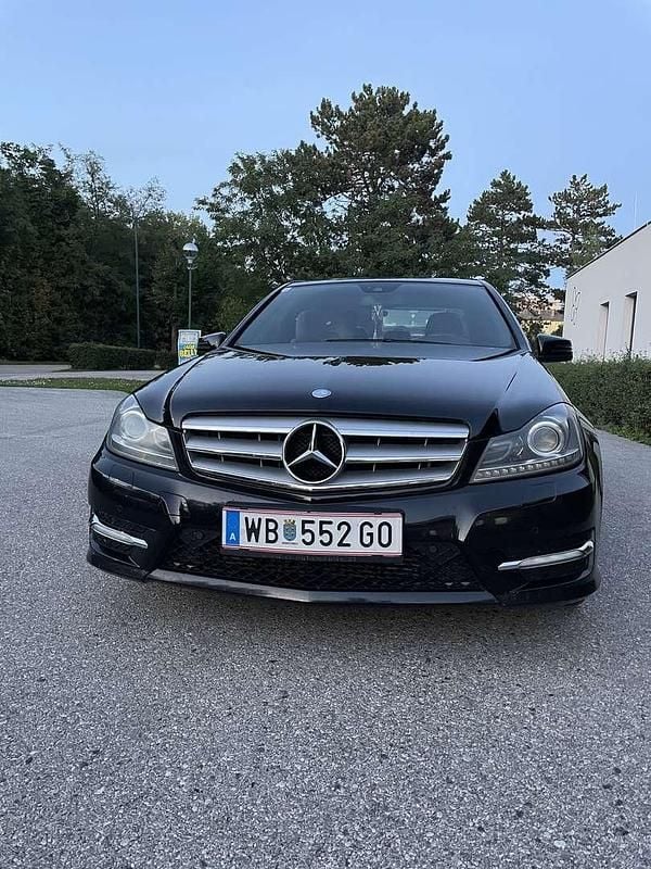 Gebraucht Mercedes C220 Avantgarde 170 PS (125 kW) 2012 Limousine