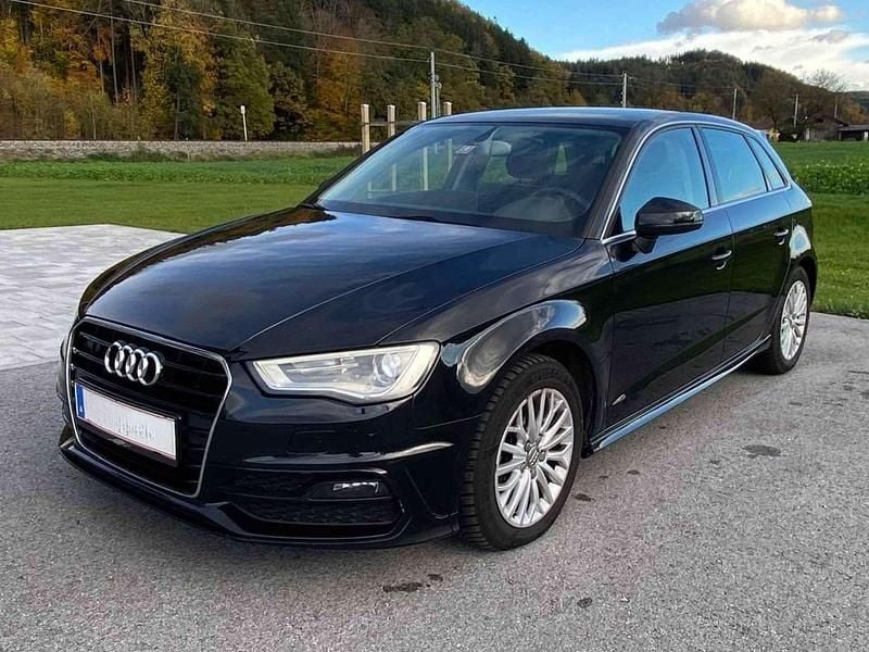 Gebraucht Audi A3 Ambiente 122 PS (89 kW) 2013 Schwarz Limousine