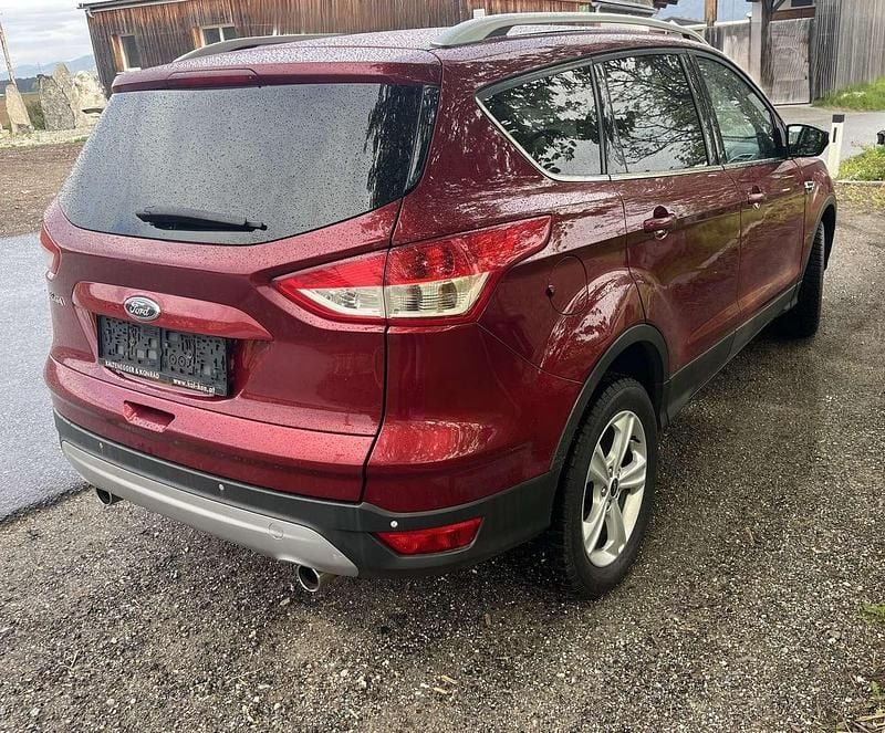 Gebraucht Ford Kuga Titanium 150 PS (110 kW) 2015 Rot SUV