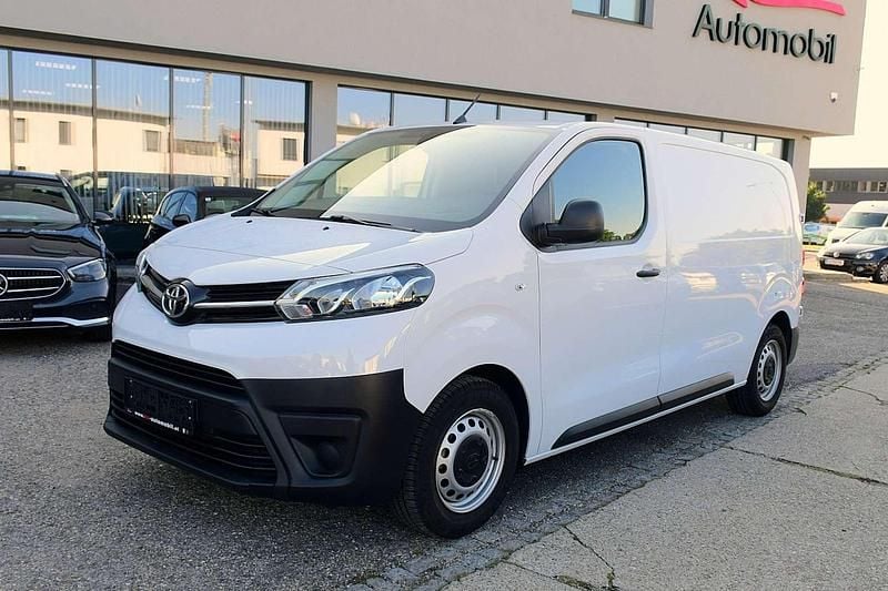 Weiß Gebraucht 2023 Toyota Proace Van / Kleinbus | € 23.990 (Fairer Preis) - Bild 1/4
