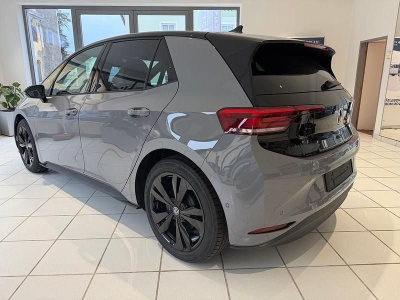 Gebraucht VW ID.3 Pure 125 kW (170 PS) 2025 Mittelgrau  normal Kleinwagen