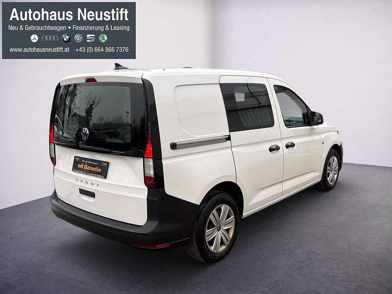 Gebraucht VW Caddy 122 PS (89 kW) 2021 Weiß Van / Kleinbus