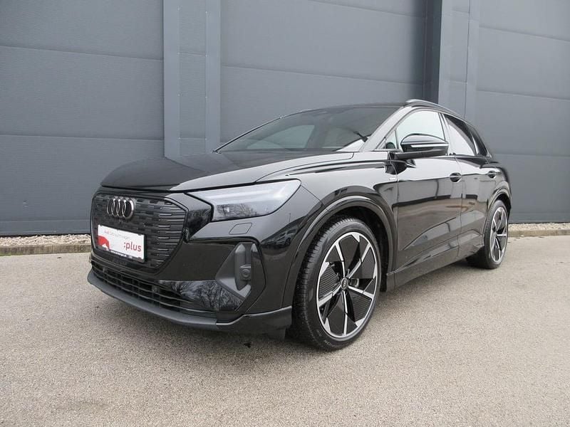 Gebraucht Audi Q4 e-tron 77 kW (105 PS) 2025 Schwarz  metallic SUV