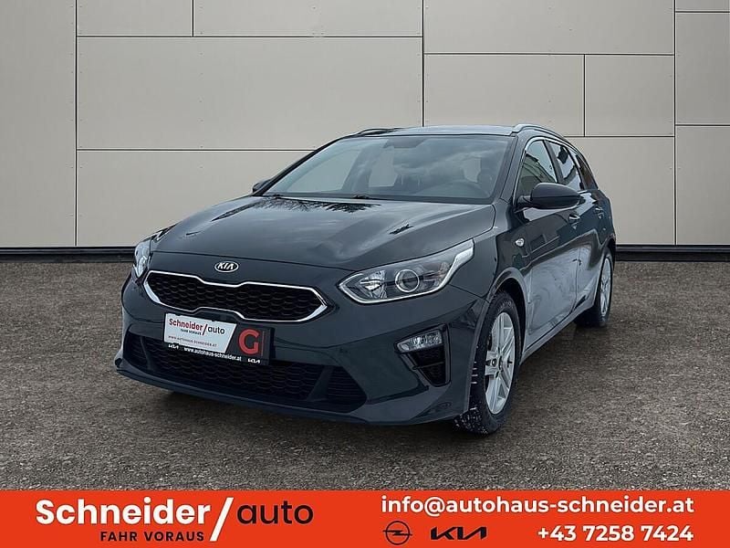 Gebraucht Kia Ceed Sportswagon Silver 101 PS (74 kW) 2021 Grau Kombi