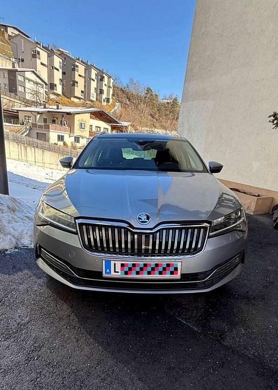 Gebraucht Skoda Superb Style 150 PS (110 kW) 2020 Grau Kombi