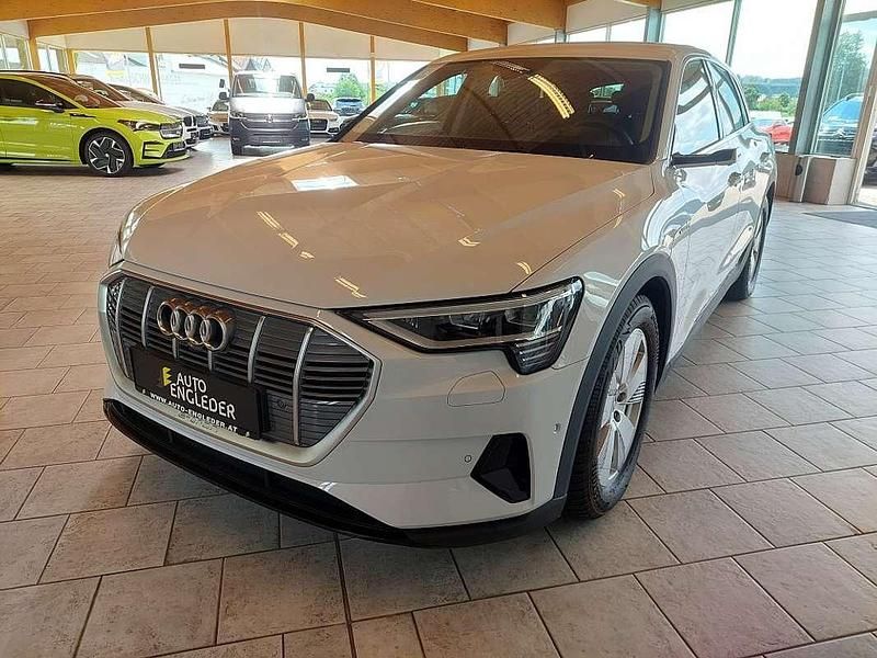 Gebraucht Audi e-tron 300 kW (408 PS) 2021 Weiß SUV