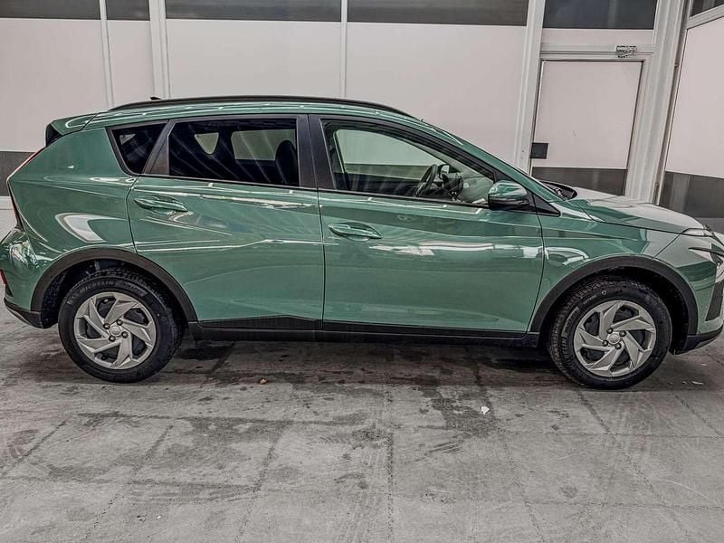 Neu Hyundai Bayon Comfort 77 PS (56 kW) 2025 Grün SUV