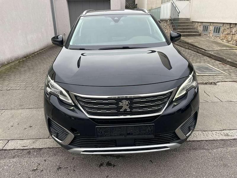 Gebraucht Peugeot 5008 Allure 120 PS (88 kW) 2017 Schwarz SUV