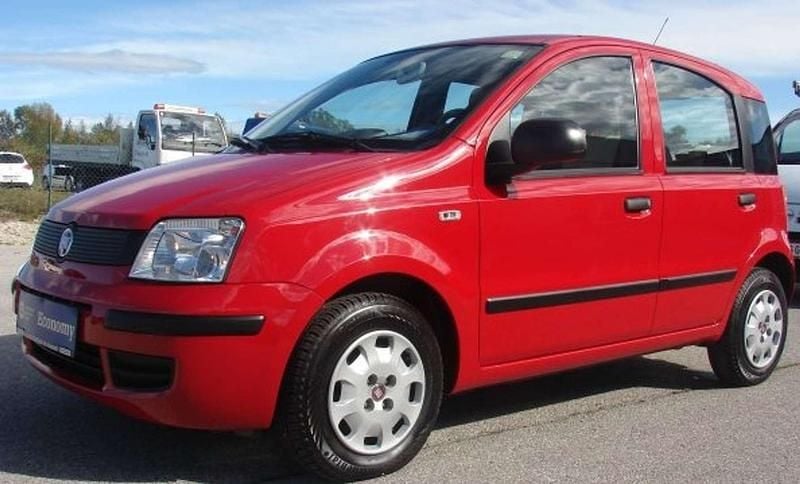 Rot Gebraucht 2018 Fiat Panda Easy Kleinwagen | € 8.900 (Fairer Preis) - Bild 1/4