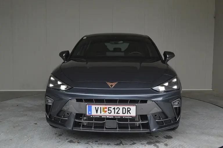 Neu Cupra Leon 150 PS (110 kW) 2025 Dunkelgrau  metallicperleffekt