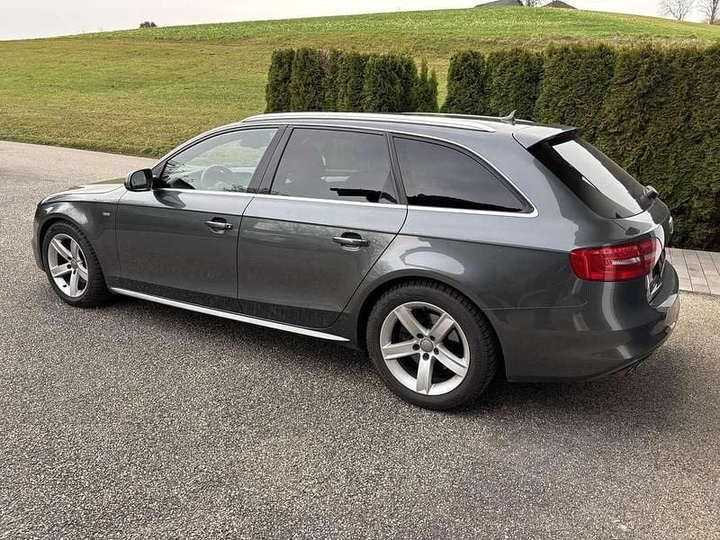 Gebraucht Audi A4 S-Line 190 PS (139 kW) 2014 Grau Kombi