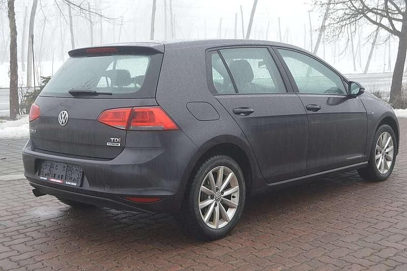 Gebraucht VW Golf VII LOUNGE 105 PS (77 kW) 2015 Grau Limousine