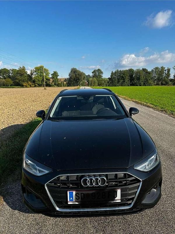 Gebraucht Audi A4 163 PS (119 kW) 2021 Schwarz Kombi