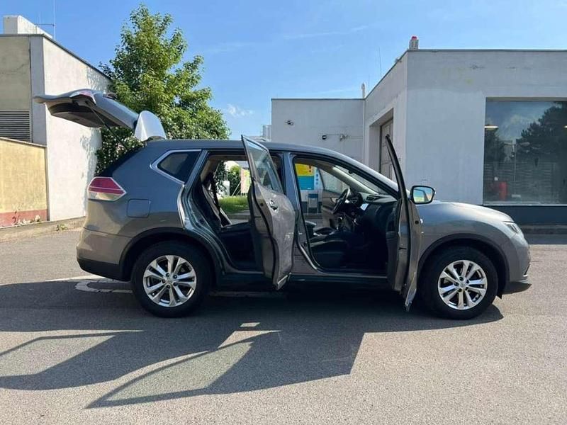 Gebraucht Nissan X-Trail 360º 163 PS (119 kW) 2017 Silber SUV