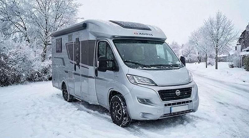 Gebraucht Fiat Ducato 150 PS (110 kW) 2019 Grau Van