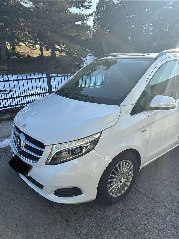 Gebraucht Mercedes V220 Avantgarde 163 PS (119 kW) 2015 Weiß Van / Kleinbus