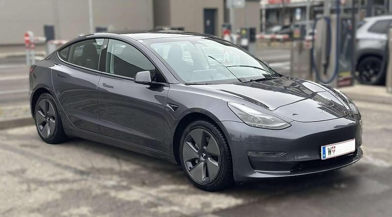 Gebraucht Tesla Model 3 Long Range AWD 350 kW (476 PS) 2022 Weiß Limousine