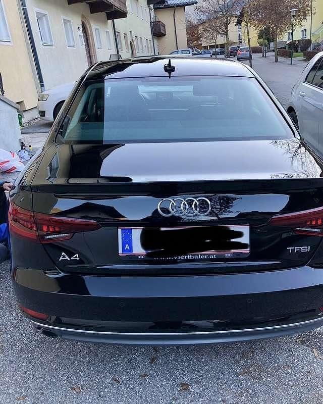 Gebraucht Audi A4 Sport 150 PS (110 kW) 2018 Schwarz Limousine