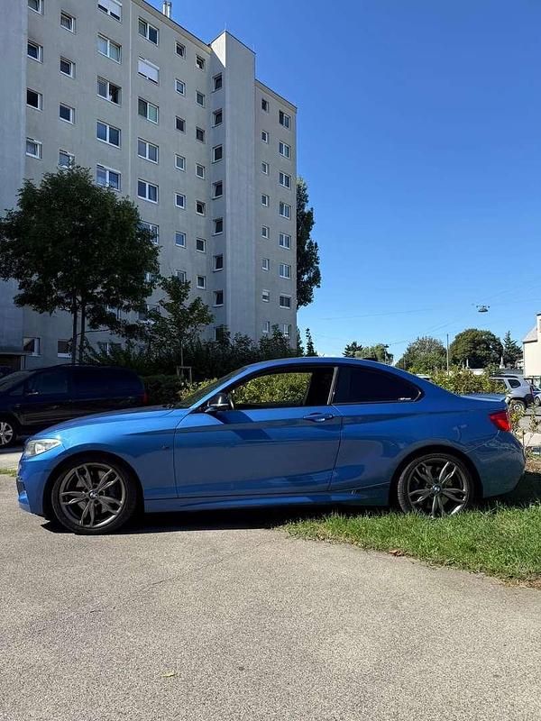 Gebraucht BMW 220 M Performance 190 PS (139 kW) 2014 Blau Coupé