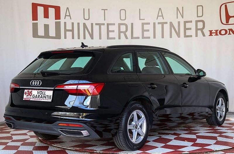 Gebraucht Audi A4 163 PS (119 kW) 2023 Schwarz Kombi