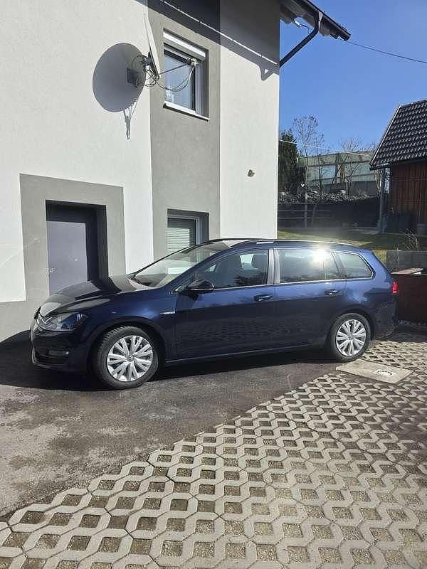 Gebraucht VW Golf VII Comfortline 110 PS (80 kW) 2015 Kombi