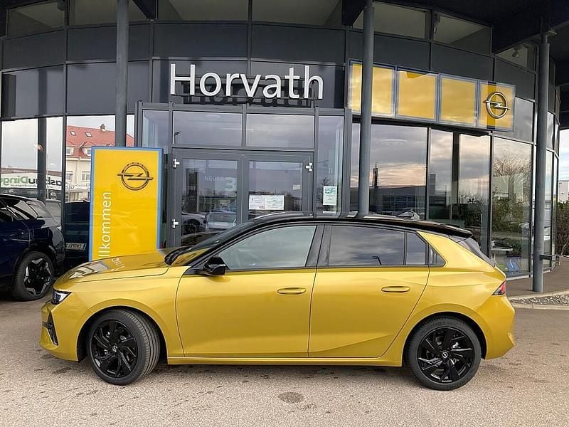 Neu Opel Astra 131 PS (96 kW) 2026 Gelb Limousine