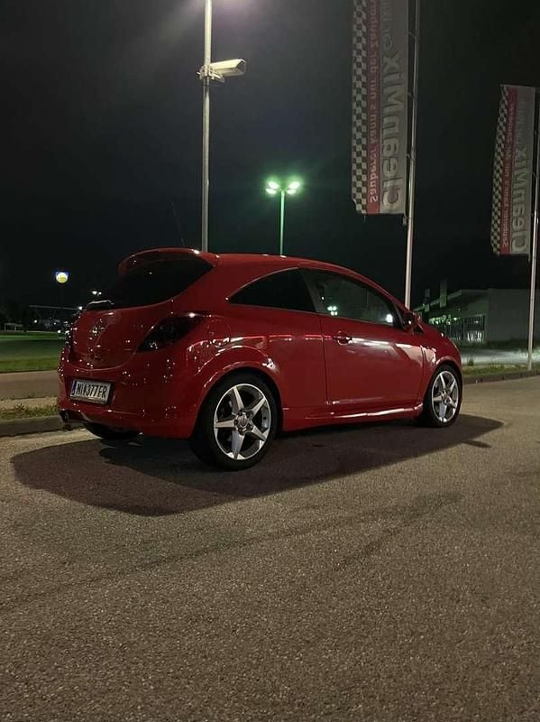 Gebraucht Opel Corsa 150 PS (110 kW) 2008 Limousine