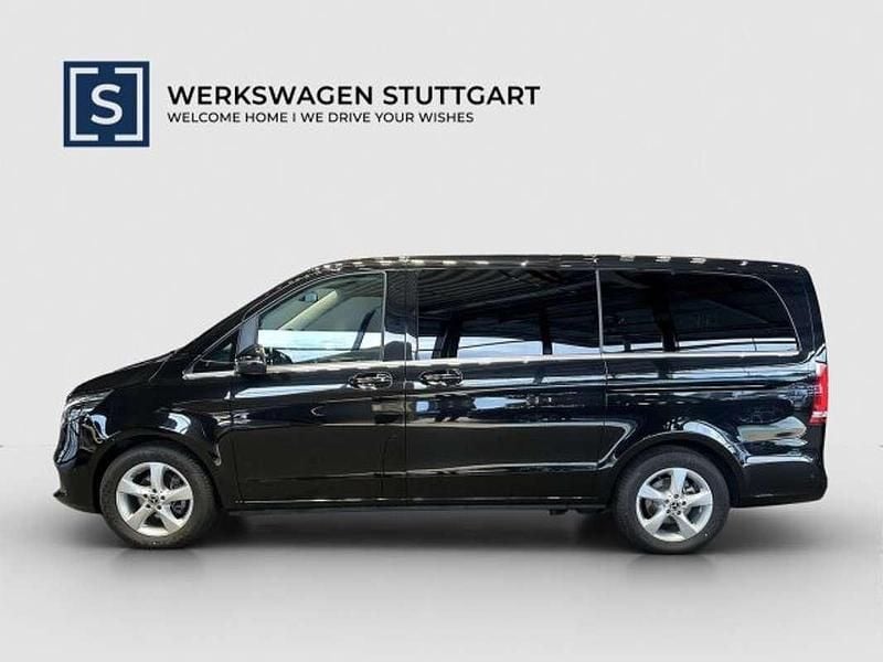 Gebraucht Mercedes V220 Avantgarde Edition 163 PS (119 kW) 2023 Schwarz Van / Kleinbus
