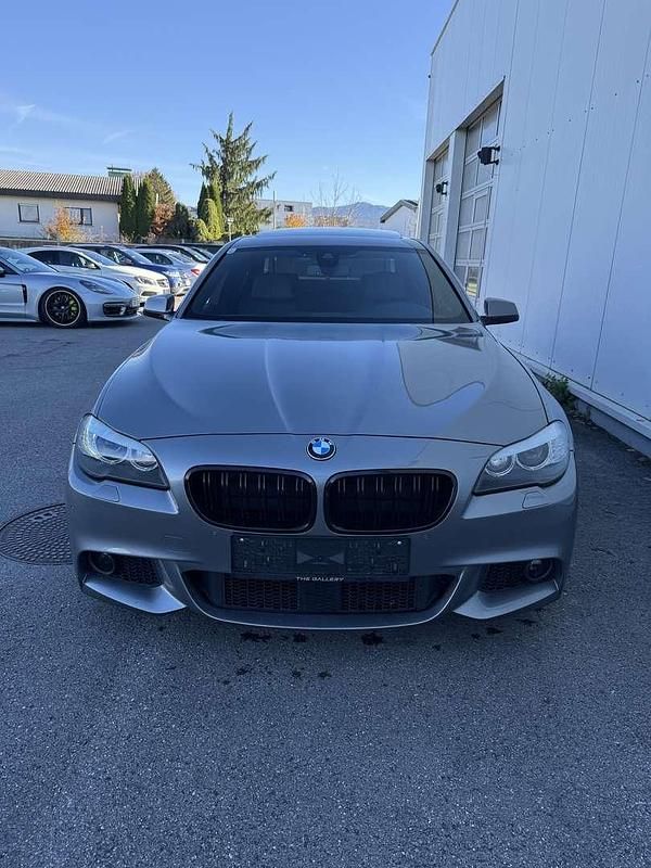 Grau Gebraucht 2013 BMW 530 M Sport Limousine | € 24.990 (Teuer) - Bild 1/4
