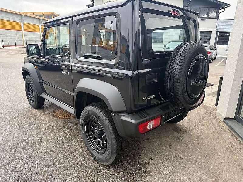 Gebraucht Suzuki Jimny 102 PS (75 kW) 2024 Schwarz SUV