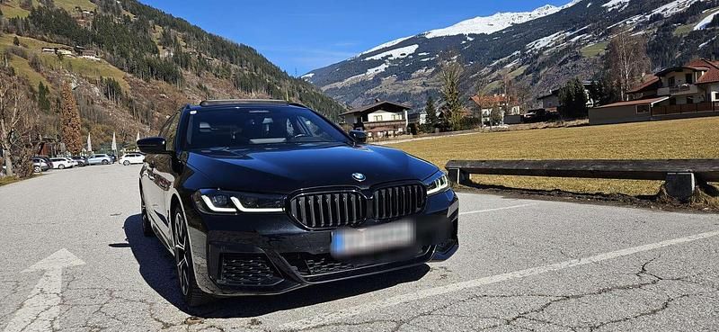 Gebraucht BMW 520 190 PS (139 kW) 2022 Schwarz Kombi