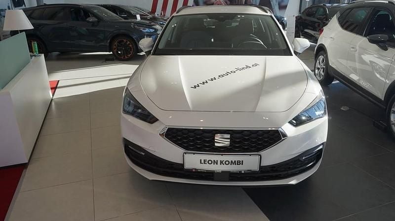 Neu Seat Leon Style 115 PS (84 kW) 2025 Weiss  normal Kombi