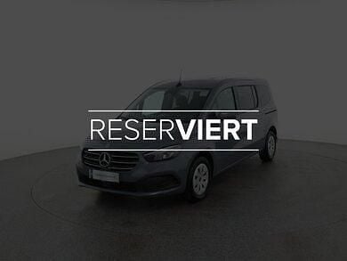 Gebraucht Mercedes T180 131 PS (96 kW) 2025 Grau Van / Kleinbus