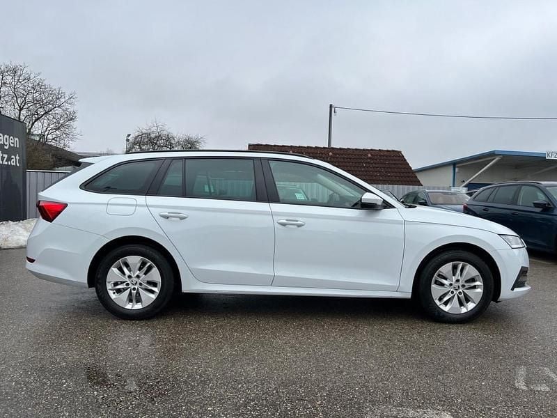 Gebraucht Skoda Octavia 116 PS (85 kW) 2022 Weiß Kombi