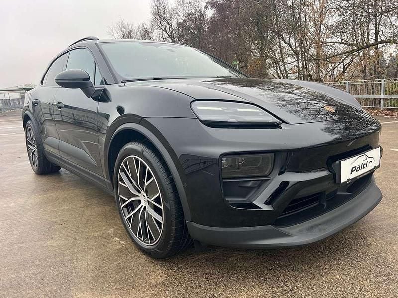 Schwarz Gebraucht 2025 Porsche Macan Sport SUV | € 85.980 - Bild 1/4