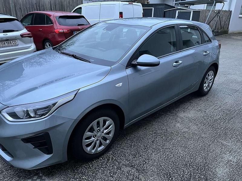 Gebraucht Kia Ceed 99 PS (72 kW) 2019 Grau Kleinwagen