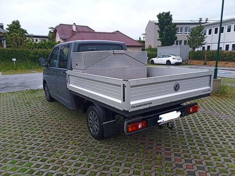 Gebraucht VW T6 150 PS (110 kW) 2017 Grau Van