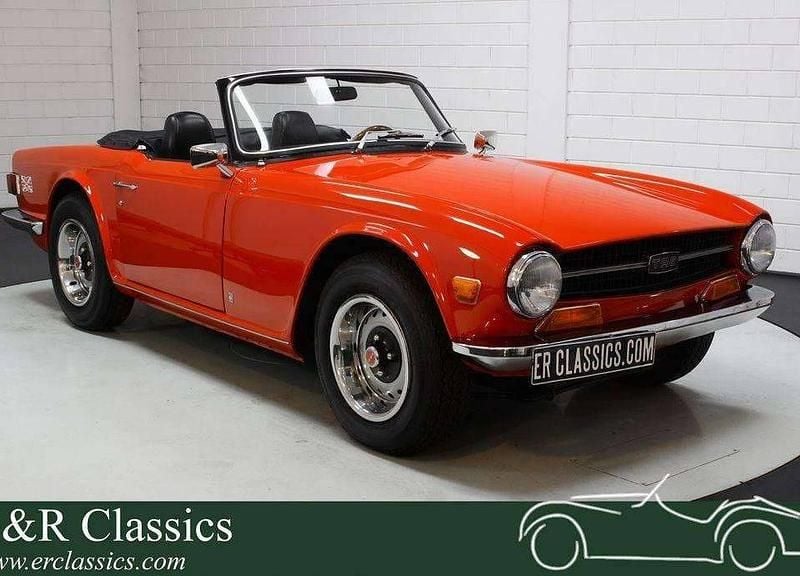 Rot Gebraucht 1972 Triumph TR6 Cabrio | € 32.950 - Bild 1/4