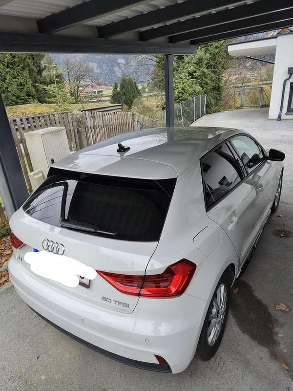 Weiß Gebraucht 2019 Audi A1 Sportback Kleinwagen | € 16.700 (Fairer Preis) - Bild 1/4