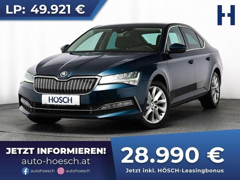 Blau Gebraucht 2023 Skoda Superb Ambition Limousine | € 29.990 (Guter Preis) - Bild 1/4