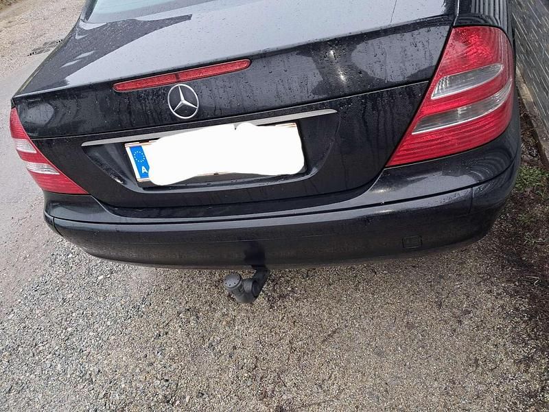 Gebraucht Mercedes E200 Classic 122 PS (89 kW) 2006 Schwarz Limousine