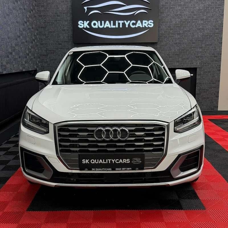Gebraucht Audi Q2 Sport 116 PS (85 kW) 2018 Weiß SUV