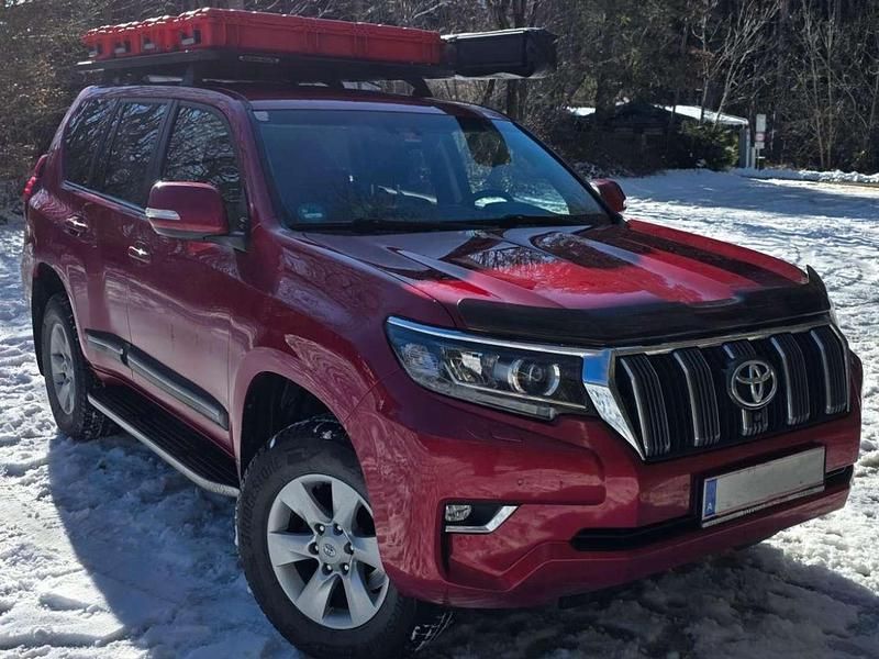 Gebraucht Toyota Land Cruiser 177 PS (130 kW) 2019 Rot SUV