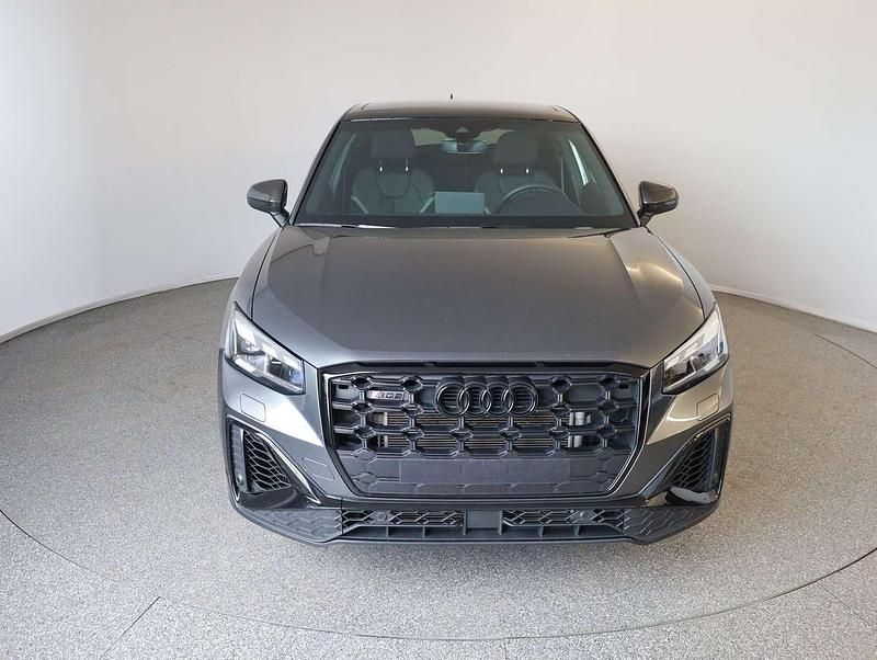 Gebraucht Audi SQ2 Ambiente 300 PS (220 kW) 2022 Grau SUV