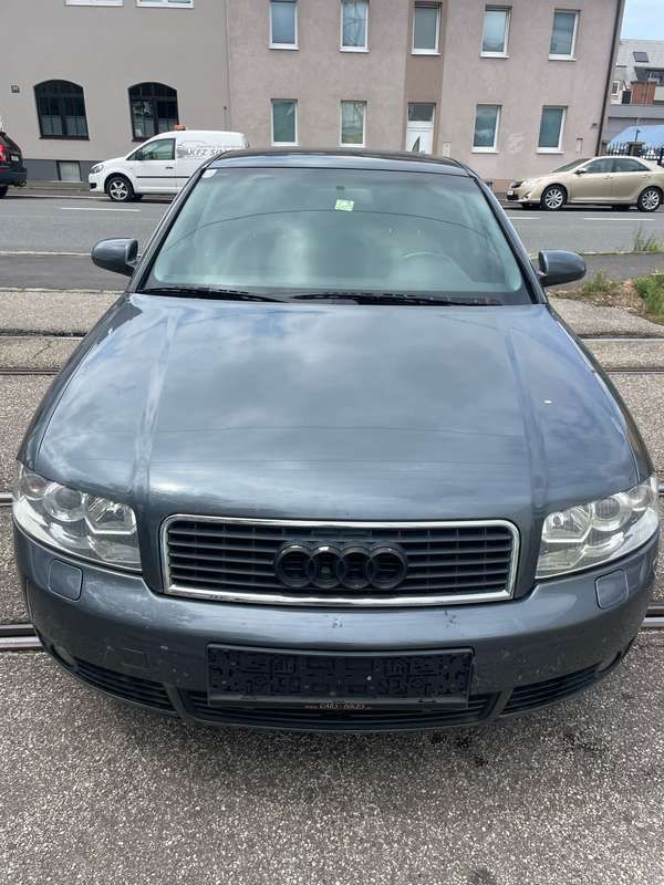 Audi A4 2.5 Tdi Quattro Grüne Plakette Gebraucht 2001 Audi A4 2.5 Diesel | 179 cars.hp (€ 3.499) | 4030 Linz