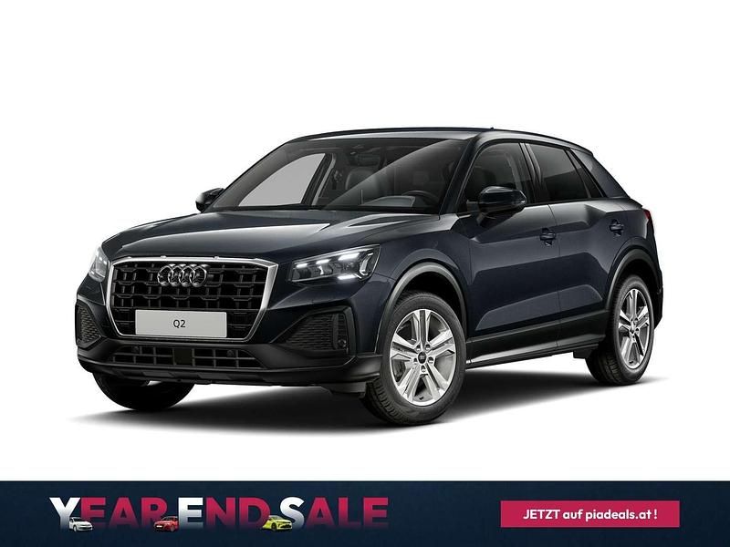 Hellgrau metallic Neu 2025 Audi Q2 Ambiente SUV | € 43.480 - Bild 1/4