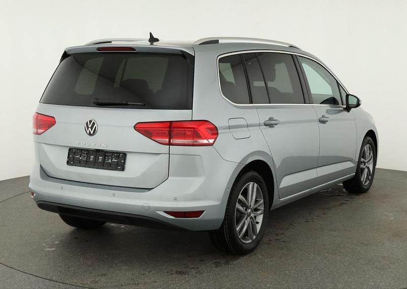 Neu VW Touran Comfortline 150 PS (110 kW) 2026 Van / Kleinbus